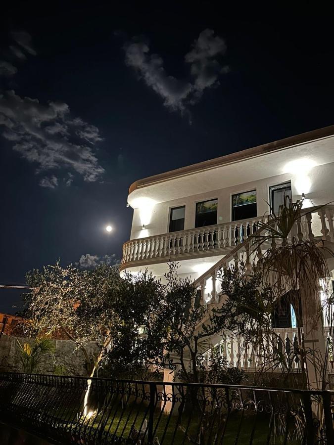 Four Generation Hotel Shirokë Exterior foto